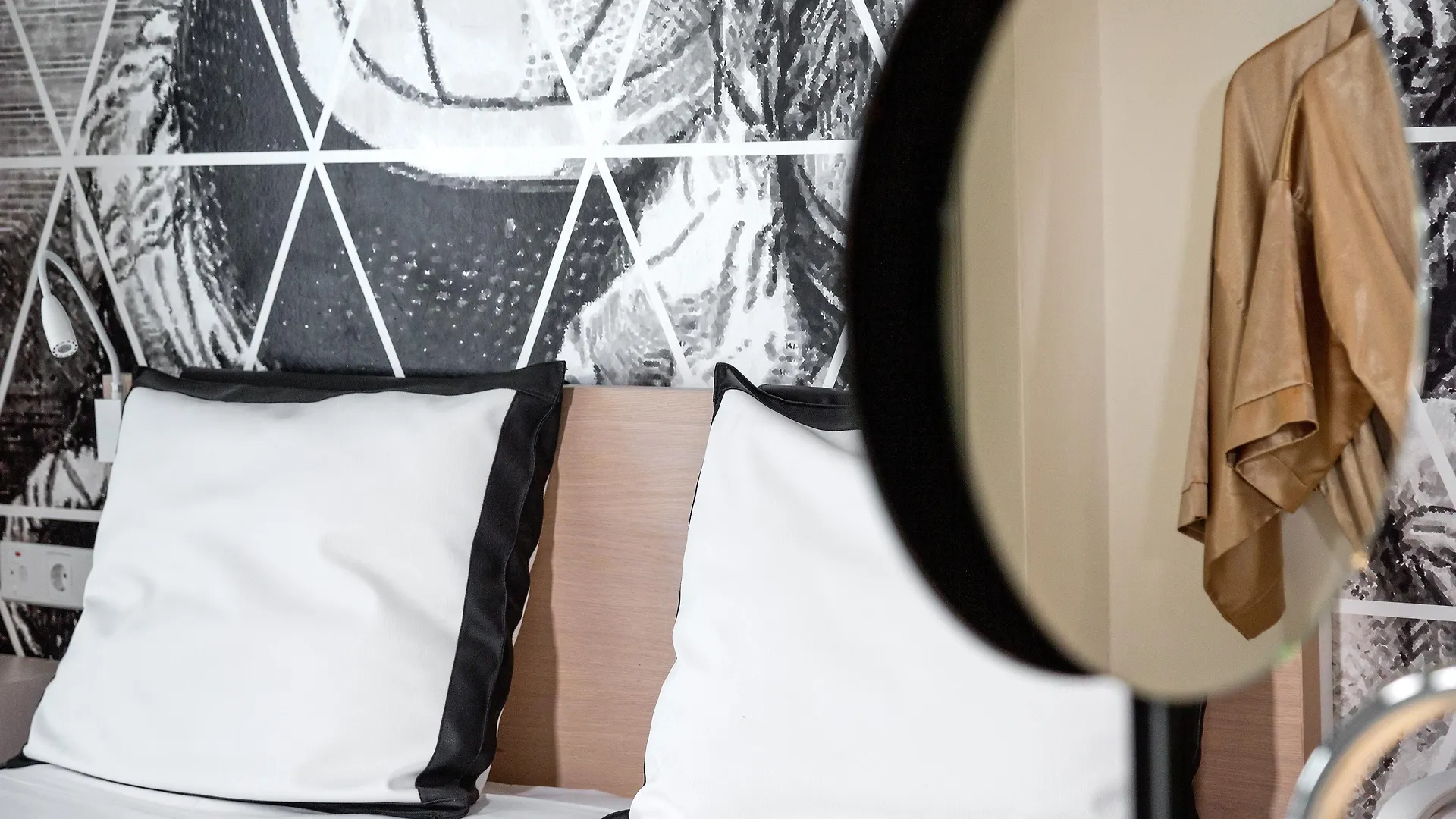 King Jason Protaras - Designed For Adults By Louis Hotels